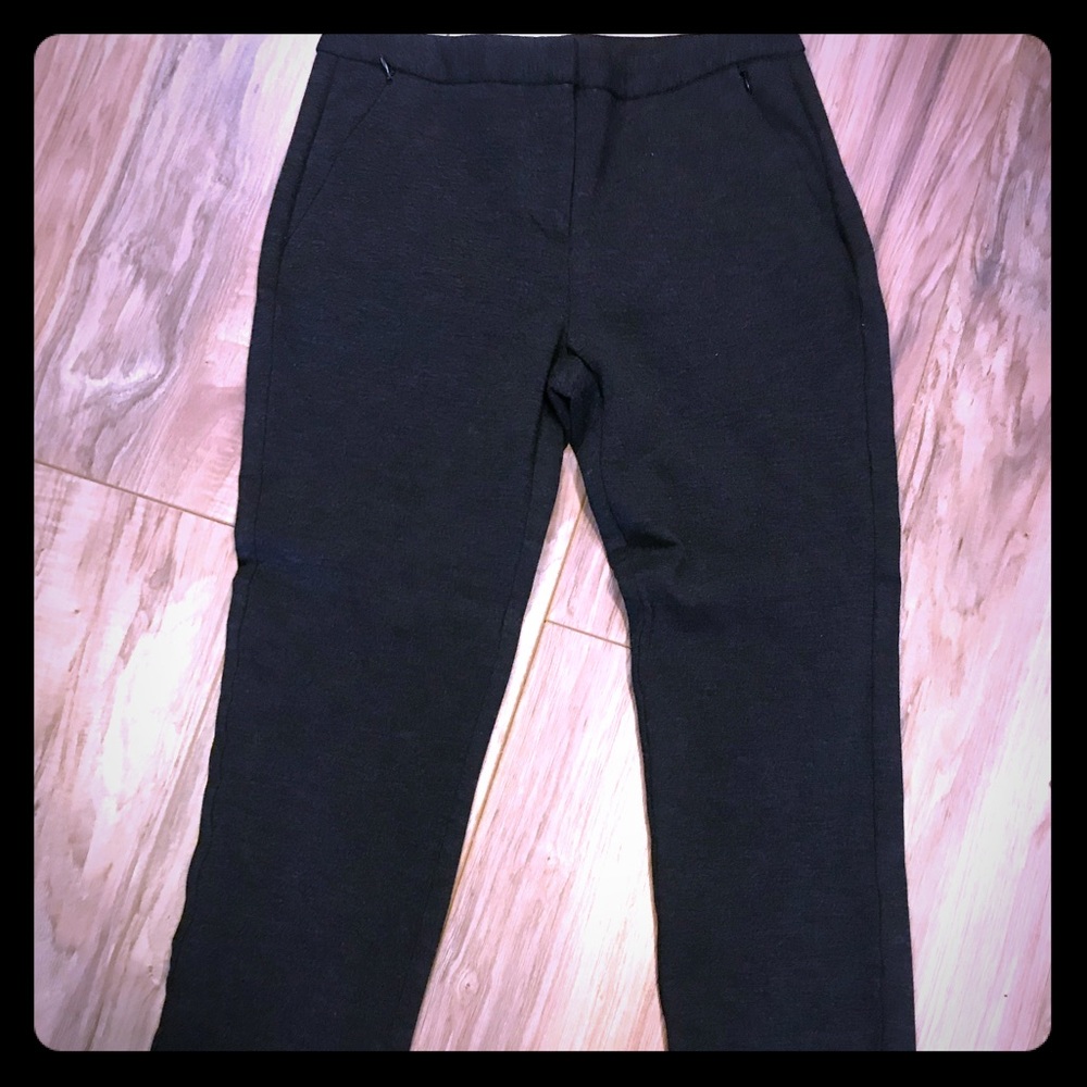 Saks Fifth Avenue size 6 P dark grey pants